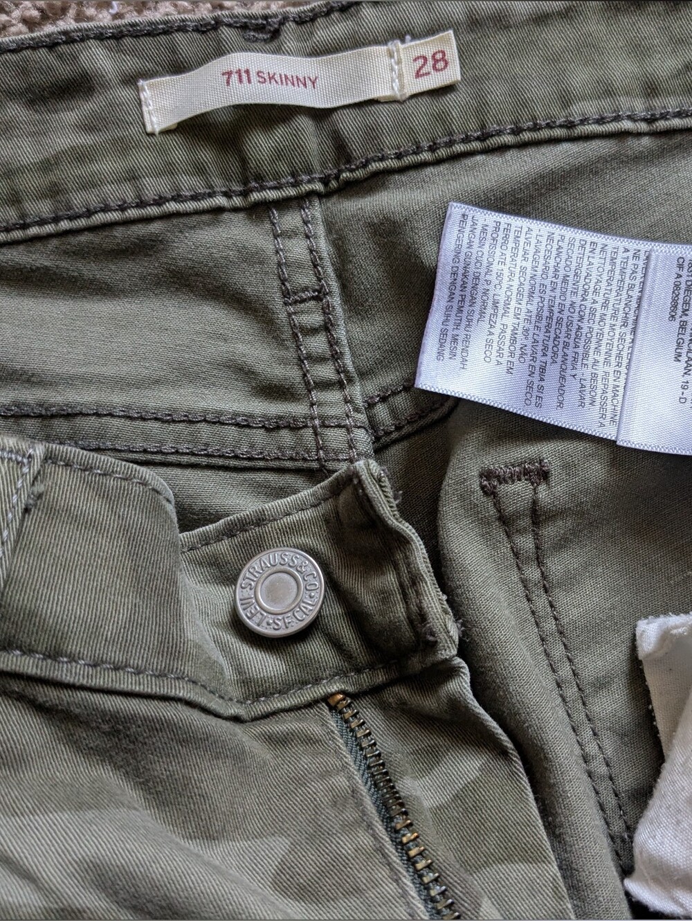 Levi's 711 Skinny Camo Jeans - Picture 7 of 10